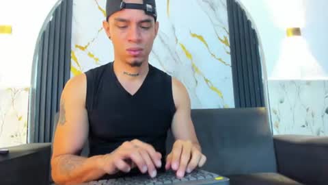 Snapshot of angel_blessed chatting on July 23, 11:30 am angel_blessed online show from July 23, 11:30 am