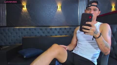 Snapshot of angel_blessed chatting on July 25, 11:30 am angel_blessed online show from July 25, 11:30 am