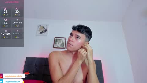 ngel Esteban  online show from October 22, 6:40 pm