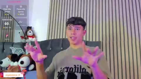 ngel Esteban  online show from March 2, 7:10 pm