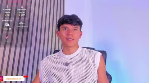 ngel Esteban  online show from April 22, 7:37 pm