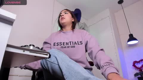 angel hardy online show from January 26, 12:22 pm