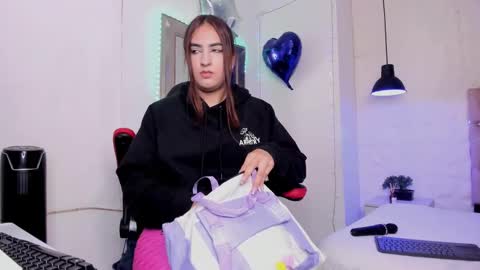 angel hardy online show from February 10, 12:18 pm