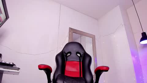 angel hardy online show from November 7, 12:05 pm