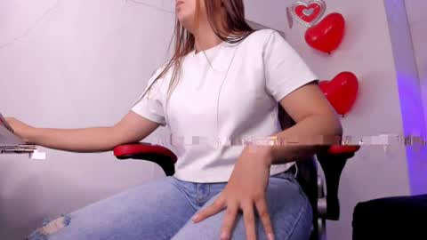 angel hardy online show from April 10, 10:53 am