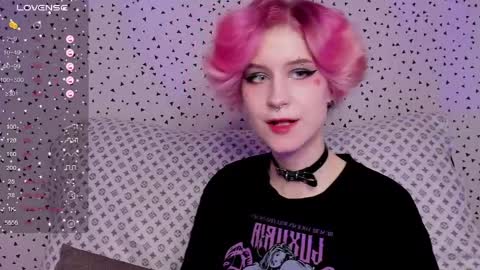 Angel Dust online show from May 31, 5:09 pm