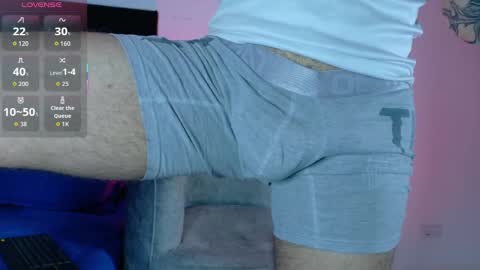 angel_kyrozz online show from April 16, 6:52 pm