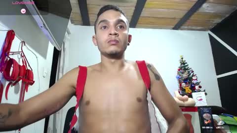 Snapshot of angel_latinboy chatting on December 10, 1:32 am Angel online show from December 10, 1:32 am