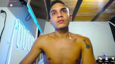 Snapshot of angel_latinboy chatting on January 17, 1:57 am Angel online show from January 17, 1:57 am