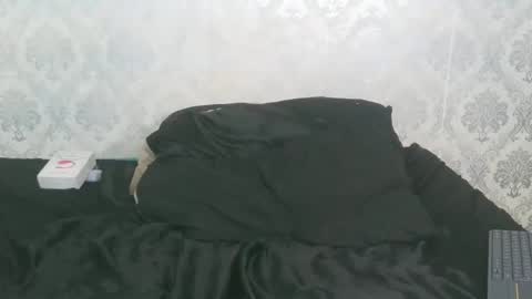 Angel Lein online show from November 21, 4:00 am