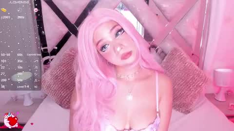 Snapshot of angel_rouse_1 chatting on February 27, 5:02 am Angel online show from February 27, 5:02 am