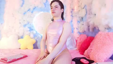 Snapshot of angel_shiny chatting on November 27, 9:22 am Angel online show from November 27, 9:22 am