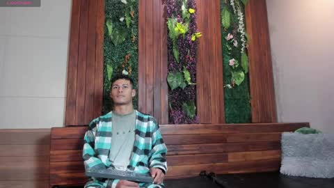 Angel  online show from April 7, 11:32 am