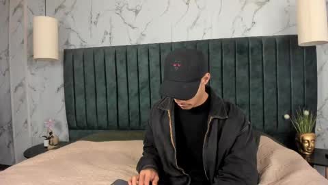 Angel  online show from April 28, 12:32 pm