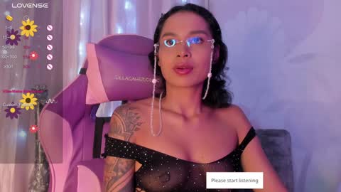 Snapshot of angel_smile18 chatting on December 6, 4:25 am angel online show from December 6, 4:25 am