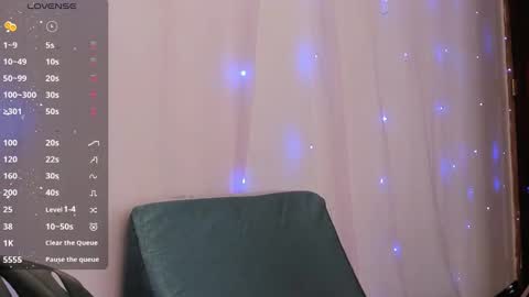 Snapshot of angel_smile18 chatting on September 16, 7:04 pm angel online show from September 16, 7:04 pm