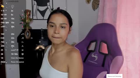 Snapshot of angel_smile18 chatting on October 13, 5:57 pm angel online show from October 13, 5:57 pm