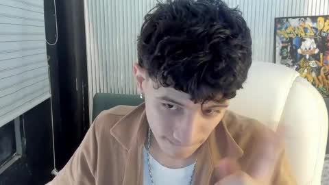 Angel online show from April 10, 4:23 pm