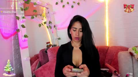 Angela  black hair online show from December 28, 3:04 pm