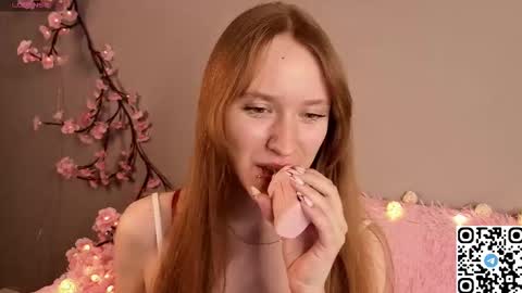 Angela online show from January 19, 7:34 am