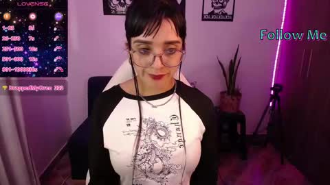 Angela online show from November 1, 9:17 pm