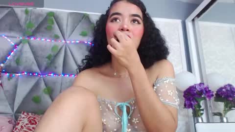 Angela online show from January 16, 1:04 pm