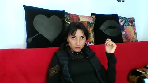 Snapshot of angela_mis chatting on May 7, 2:17 am Angela online show from May 7, 2:17 am