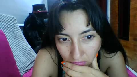 Snapshot of angela_mis chatting on July 23, 2:09 am Angela online show from July 23, 2:09 am