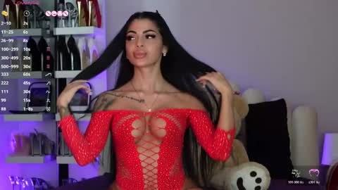 Angela online show from April 16, 1:45 pm