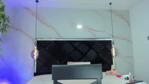 ANGELA online show from October 8, 12:14 pm