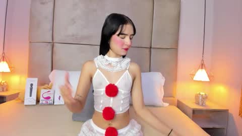 Snapshot of angelag_ chatting on October 31, 7:26 pm angelag_ online show from October 31, 7:26 pm