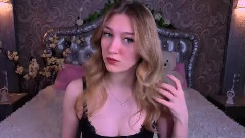 angelanabelle online show from April 24, 1:46 pm