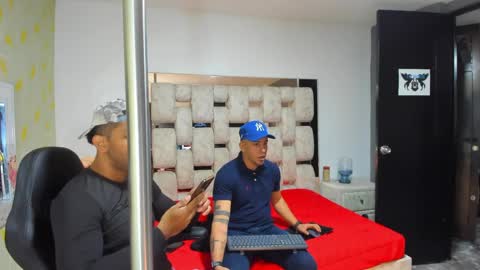 Angel And Cris online show from September 10, 12:16 pm