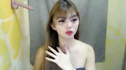 Snapshot of angelari_slut chatting on December 4, 5:05 am angelari_slut online show from December 4, 5:05 am