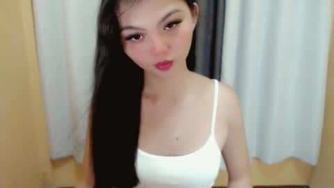 Snapshot of angelari_slut chatting on January 6, 3:42 am angelari_slut online show from January 6, 3:42 am