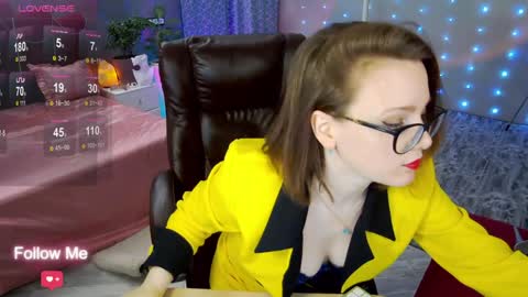 Snapshot of angelawhity chatting on January 8, 6:31 pm Angela online show from January 8, 6:31 pm