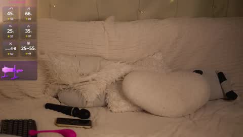 Snapshot of angelbengs chatting on February 17, 10:18 am Hi my name is Anny HOT PVT IS OPEN MY FAV PATTER IS 57 online show from February 17, 10:18 am