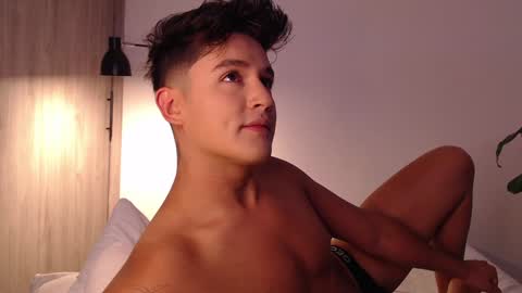 Angel online show from December 7, 9:22 pm