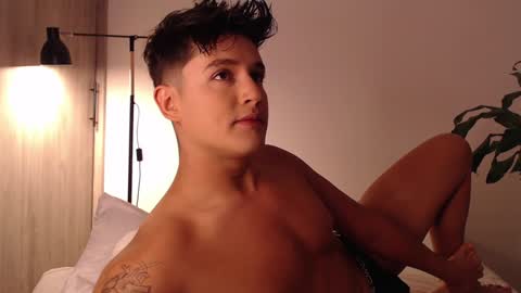 Angel online show from December 9, 1:51 am