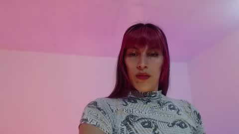 Snapshot of angele_johnson chatting on September 19, 7:47 pm angele online show from September 19, 7:47 pm