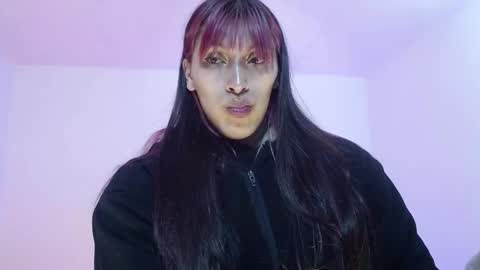 Snapshot of angele_johnson chatting on September 22, 1:40 am angele online show from September 22, 1:40 am