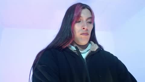 Snapshot of angele_johnson chatting on September 25, 2:37 am angele online show from September 25, 2:37 am