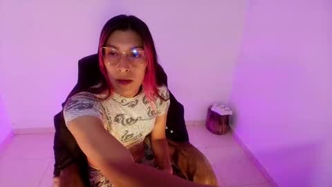 Snapshot of angele_johnson chatting on February 27, 7:58 pm angele online show from February 27, 7:58 pm