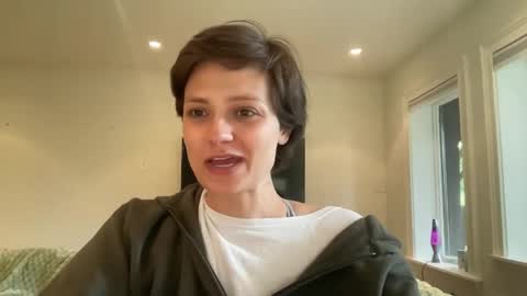 Snapshot of angeleleven11 chatting on September 18, 11:18 pm angeleleven11 online show from September 18, 11:18 pm