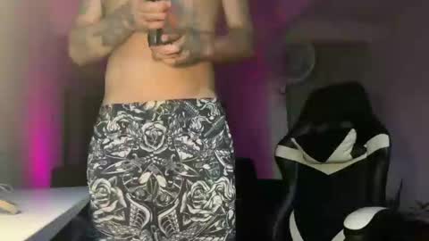 Snapshot of angelfrancooo chatting on October 26, 10:47 pm angelfrancooo online show from October 26, 10:47 pm