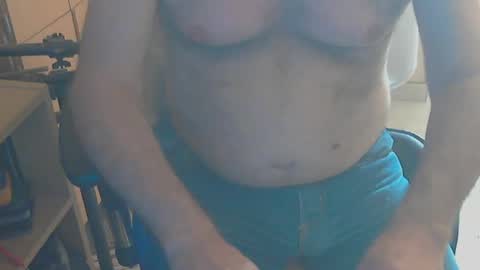 Snapshot of angelgarcia269 chatting on December 20, 11:32 am angelgarcia269 online show from December 20, 11:32 am