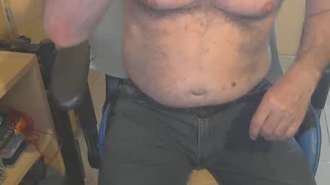 Snapshot of angelgarcia269 chatting on February 4, 12:11 pm angelgarcia269 online show from February 4, 12:11 pm