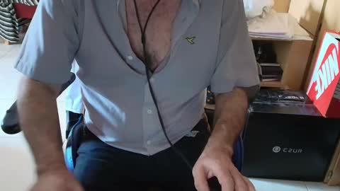 Snapshot of angelgarcia269 chatting on November 27, 2:41 pm angelgarcia269 online show from November 27, 2:41 pm