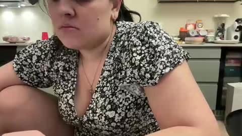 AngelHarly online show from March 3, 5:29 pm