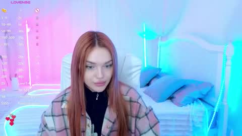 Snapshot of angeli_eyes chatting on September 18, 8:38 am Ksenia online show from September 18, 8:38 am